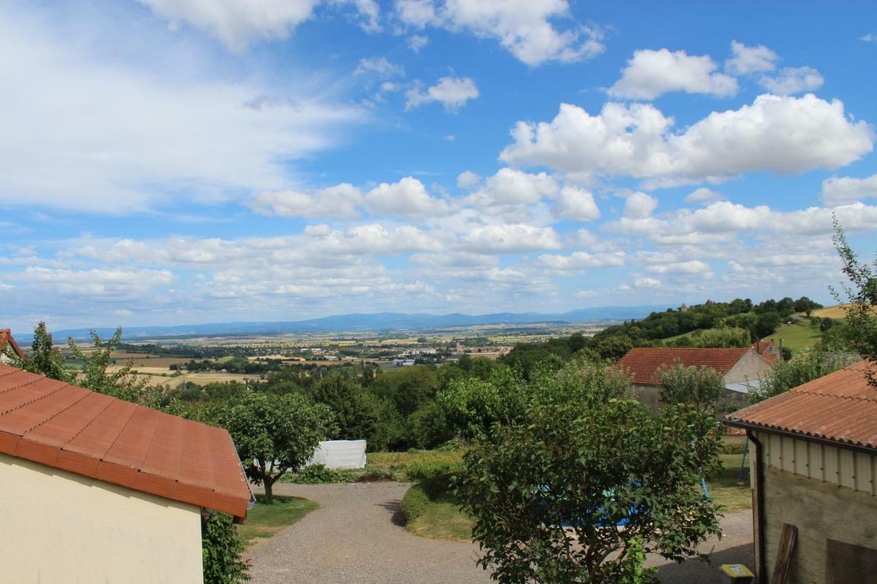 LES MONNATS GITE 8 personnes à la campagne Villa Chaptuzat Esterno foto